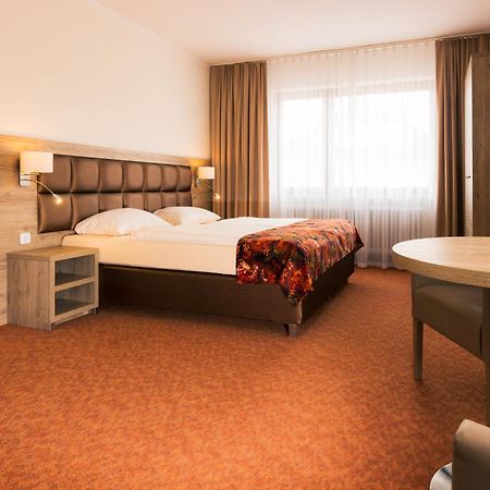 Strand Hotel Nordsee, Hotel Deichlaeufer Tossens Exterior photo
